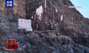 央视揭非法包船登岛旅游乱象，无人岛现巨大垃圾天坑