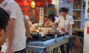 广东女子吃江西小炒辣到“呼吸性碱中毒”，店家：属本地常规水平，已为其免单