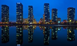 宝宝喝奶粉老是吐奶是怎么回事
